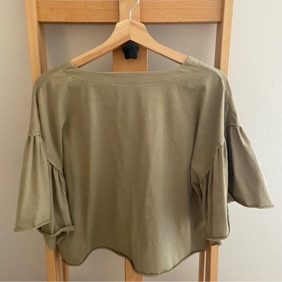 Chelsea & Violet Green Oversized Boho Bell Sleeved Top - Picture 3 of 13